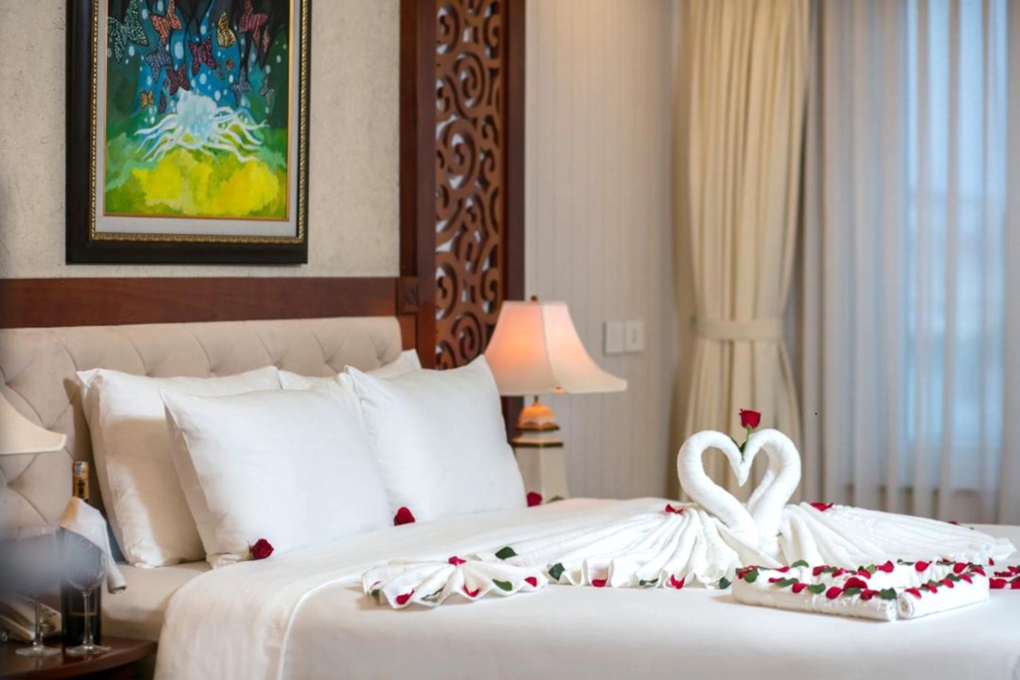 Thien Thai Hotel & Spa Ханой Экстерьер фото