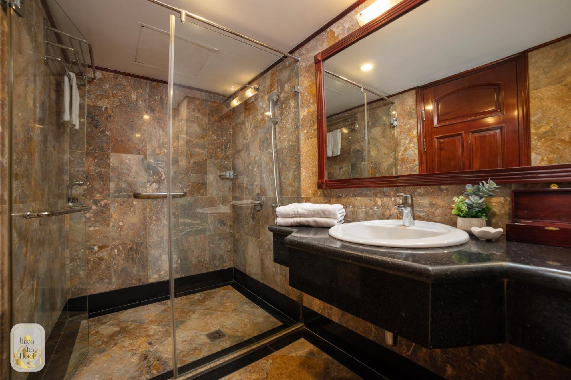 Thien Thai Hotel & Spa Ханой Экстерьер фото
